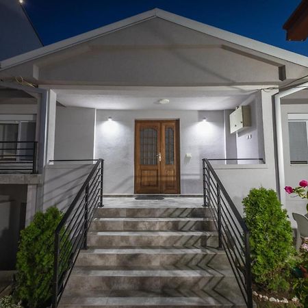 Guest House - Axios غيفيغليا المظهر الخارجي الصورة